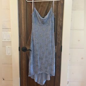 Women’s NWT periwinkle blue cocktail dress with silver and blue sparkly accent!
